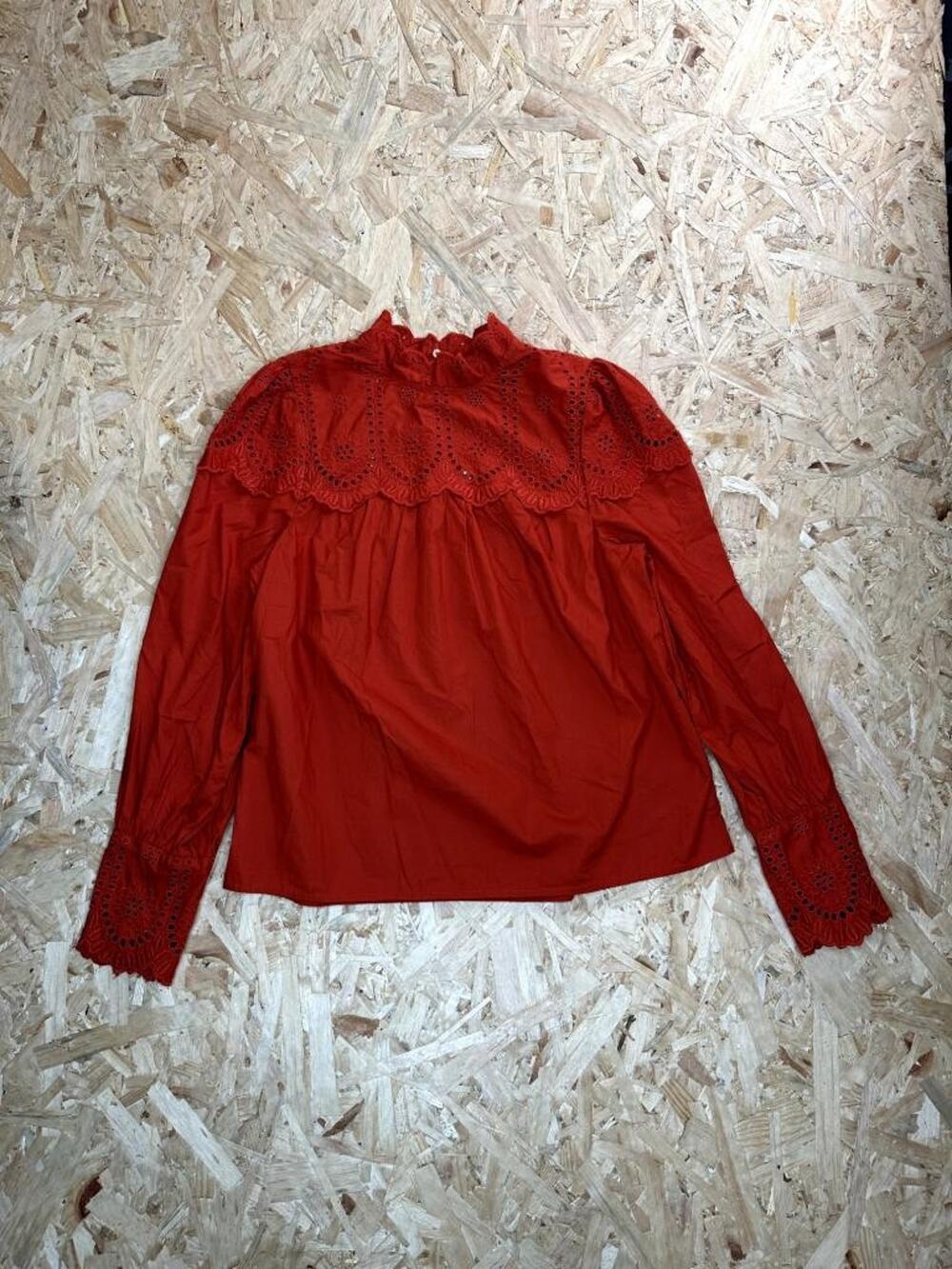 GAP Womens Small Red Eyelet Lace Mock Neck Blouse Long Sleeve Cotton Top